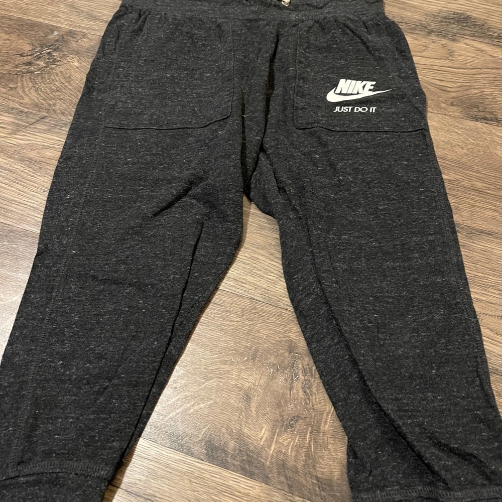 Women’s joggers